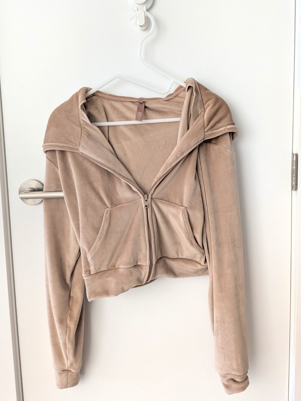 SKIMS VELOUR CROPPED JACKET - M